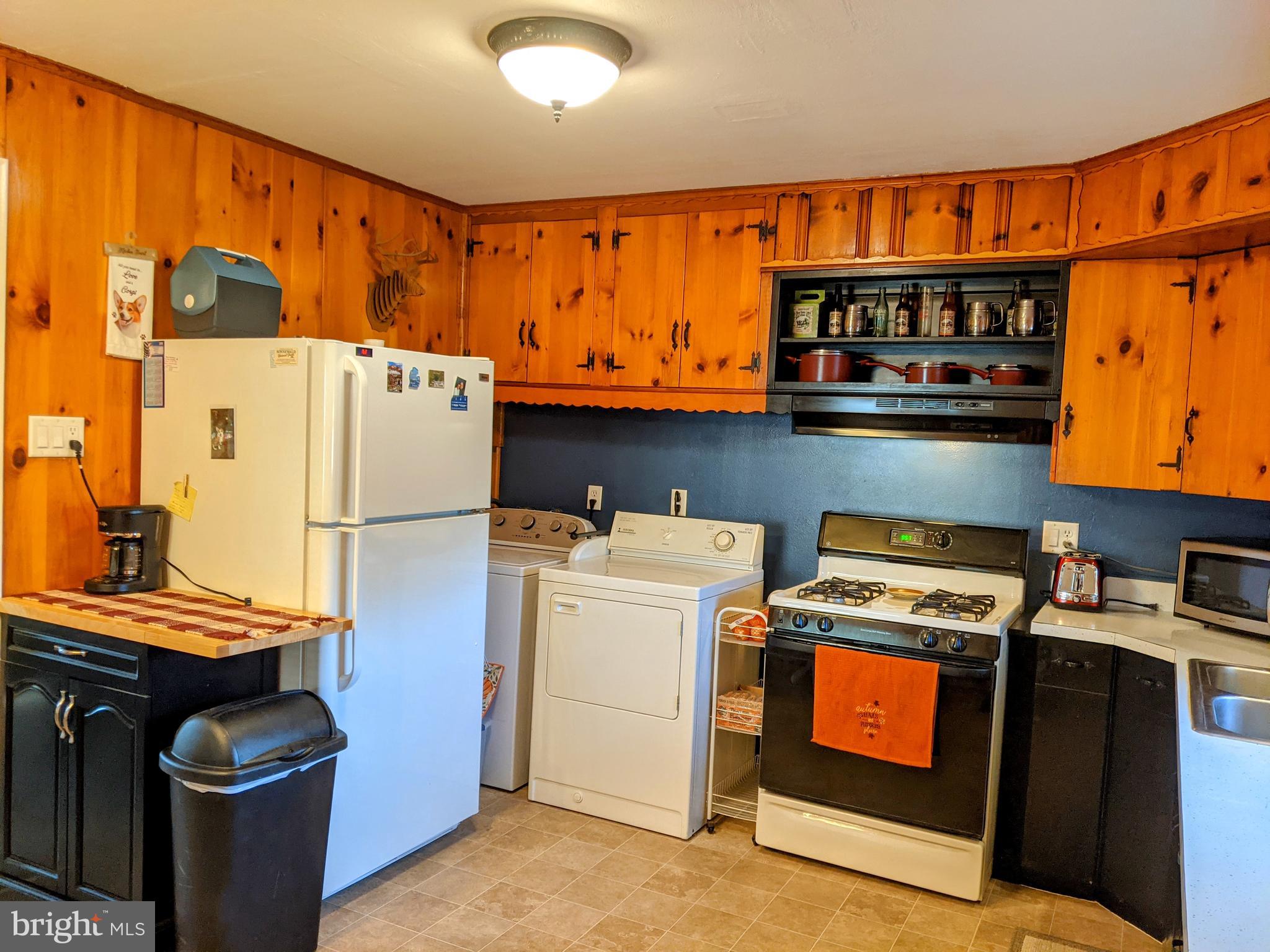 2455 Dunbar Road York, PA 17408 - Photo 8 of 27 Plenty of cabinet and counter space