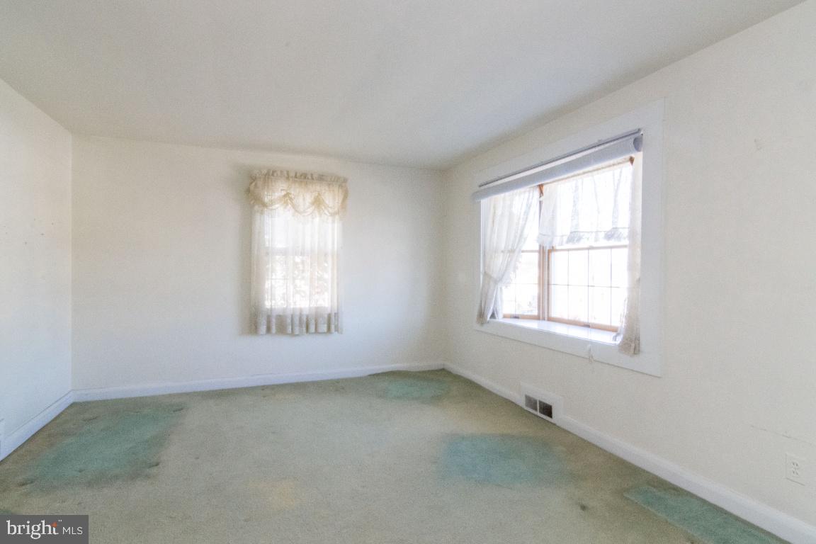5540 Oakland Road Halethorpe, MD 21227 - Photo 7 of 40 Gallery Image 7