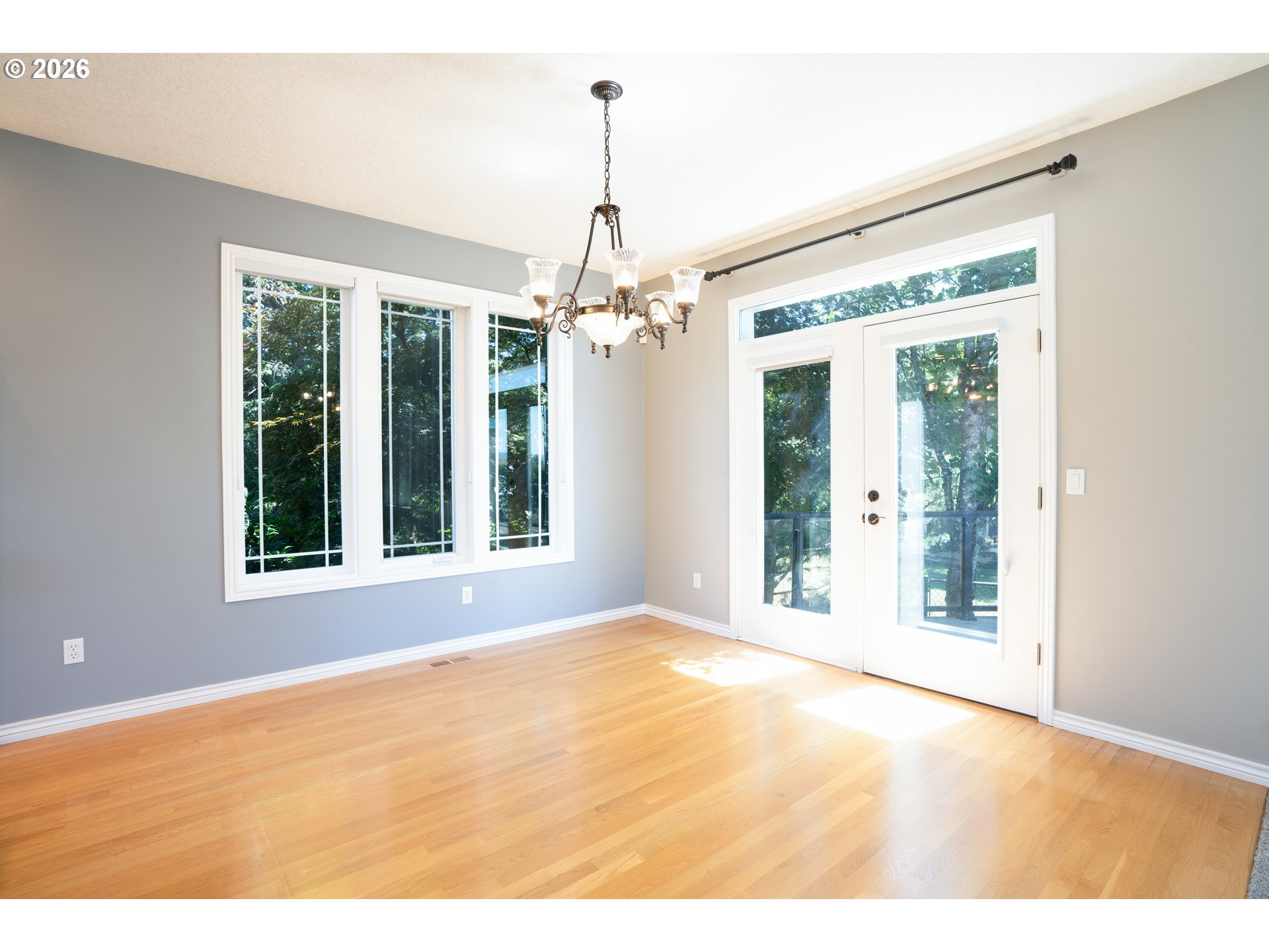 15686 Southwest Pleasantview Court Portland, OR 97224 - Photo 13 of 40 Kitchen