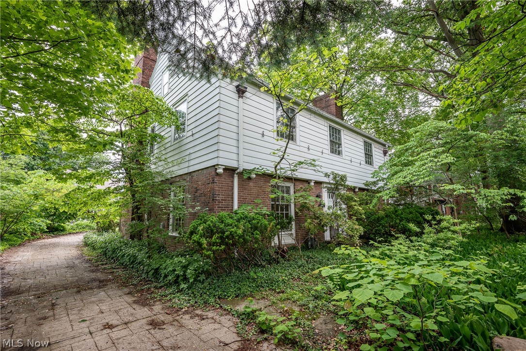 2695 Haddam Road Cleveland, OH 44120 - Photo 1 of 31 Gallery Image 1