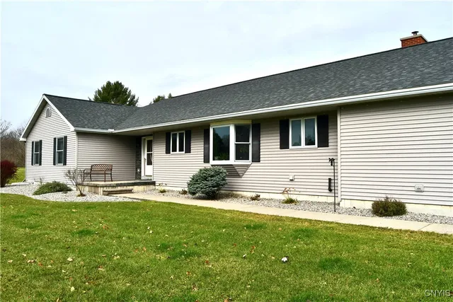 $550,000 | 7413 Sanger Hill Road, Sangerfield, NY 13480