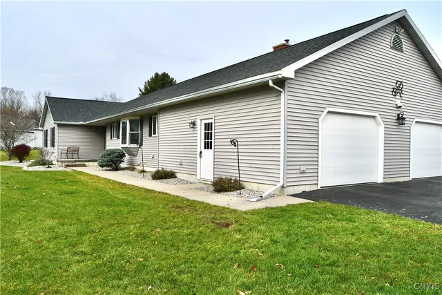 $550,000 | 7413 Sanger Hill Road, Sangerfield, NY 13480