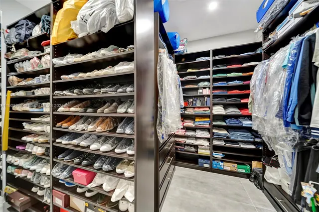 $749,000 | 10867 Northwest 76th Lane, Doral, FL 33178