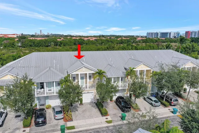 $749,000 | 10867 Northwest 76th Lane, Doral, FL 33178