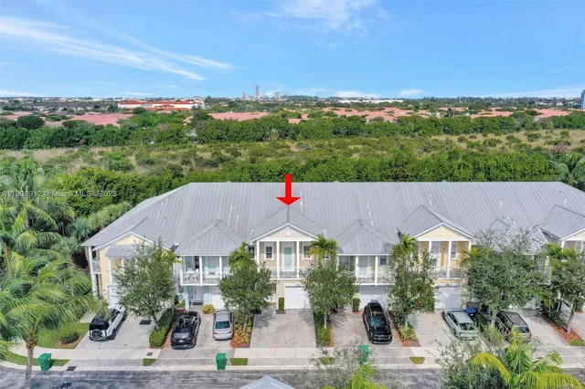 $749,000 | 10867 Northwest 76th Lane, Doral, FL 33178