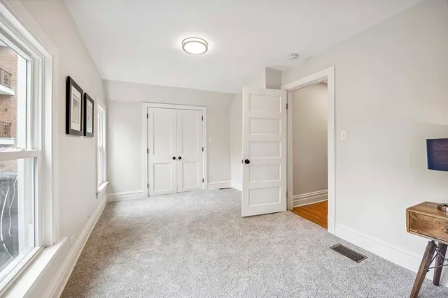 $3,900 | 2429 Central Street, Evanston, IL 60201