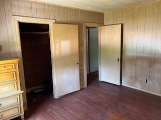 1217 East 27th Street Bryan, TX 77803 - Photo 27 of 27 a view of an empty room with wooden floor and a window