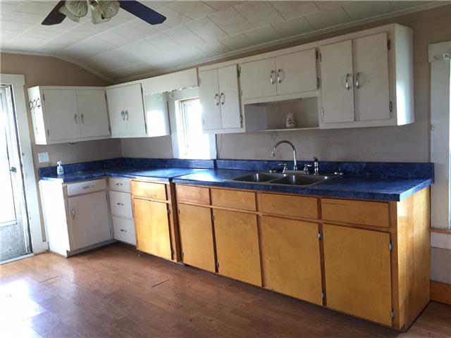 2 Fisher Hollow Road Loretto, TN 38469 - Photo 4 of 14 Gallery Image 4