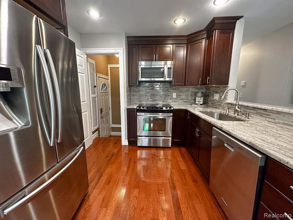 1931 Allenway Court Rochester Hills, MI 48309 - Photo 34 of 42