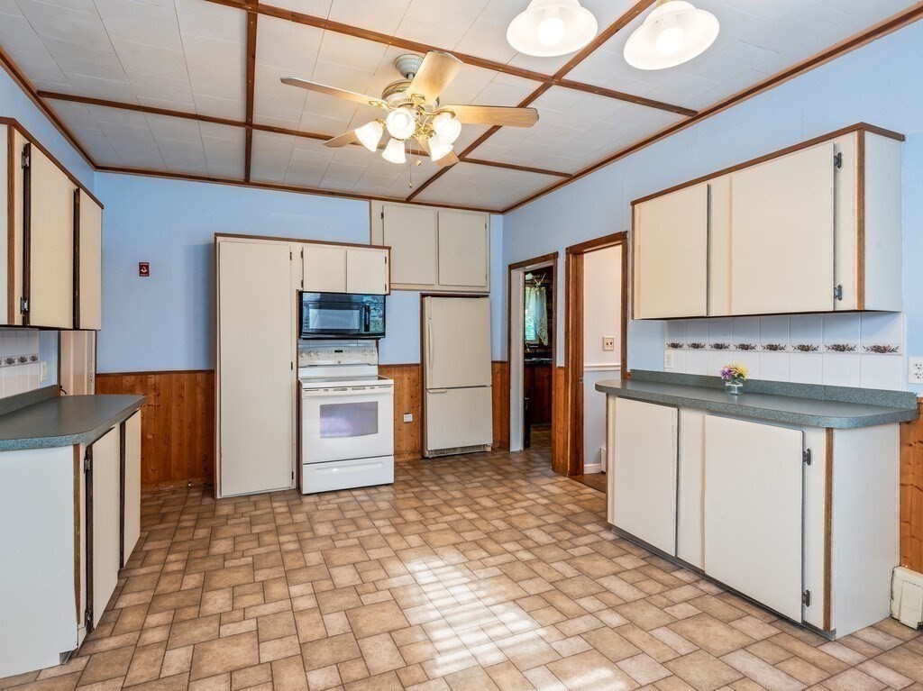 5 Crosby Street Webster, MA 01570 - Photo 15 of 31