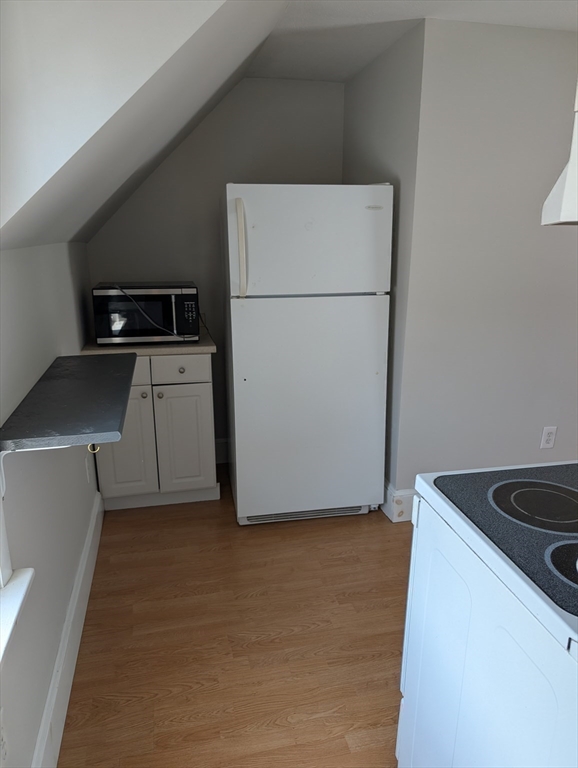 644 Pine Street Manchester, NH 03104 - Photo 31 of 32