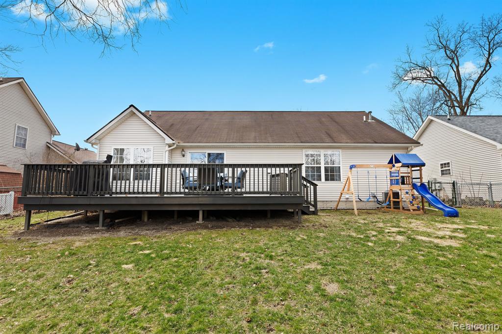 755 1st Street Fenton, MI 48430 - Photo 26 of 35