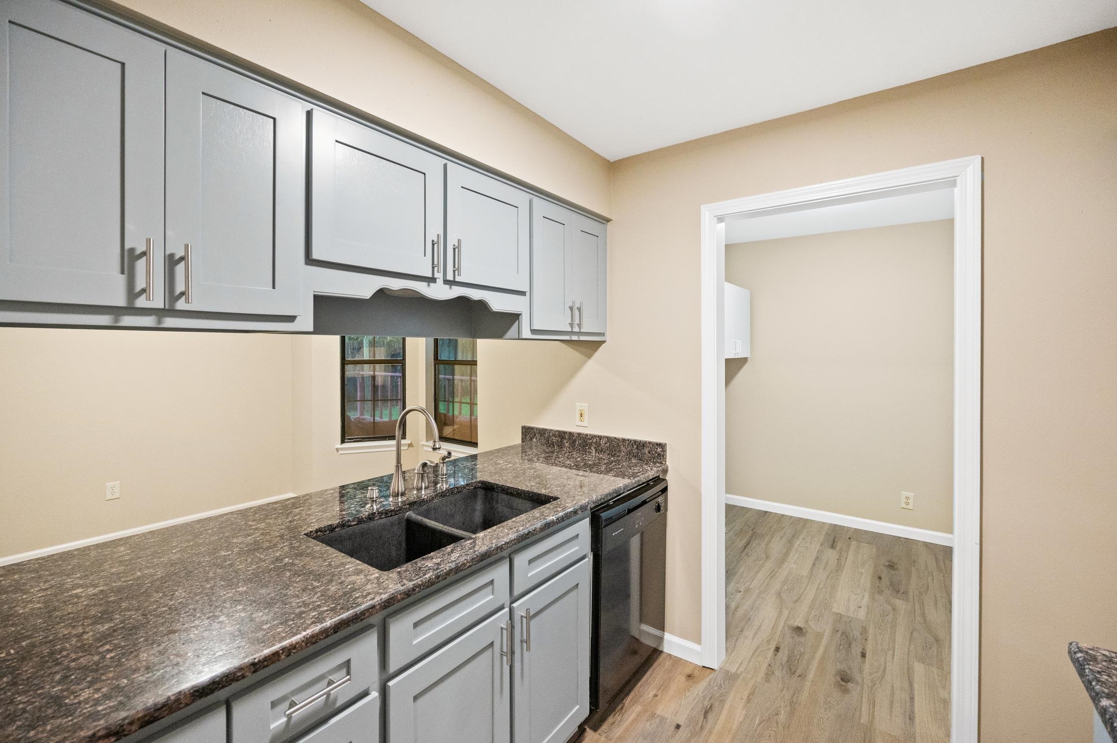 154 Richmond Road Daphne, AL 36526 - Photo 7 of 28
