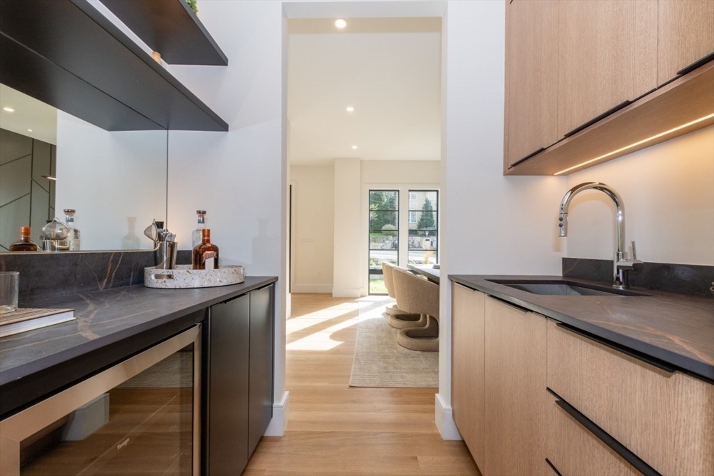 63 Drumlin Road Newton, MA 02459 - Photo 20 of 40