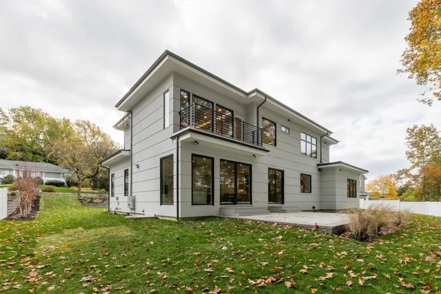 $4,580,000 | 63 Drumlin Road, Newton, MA 02459