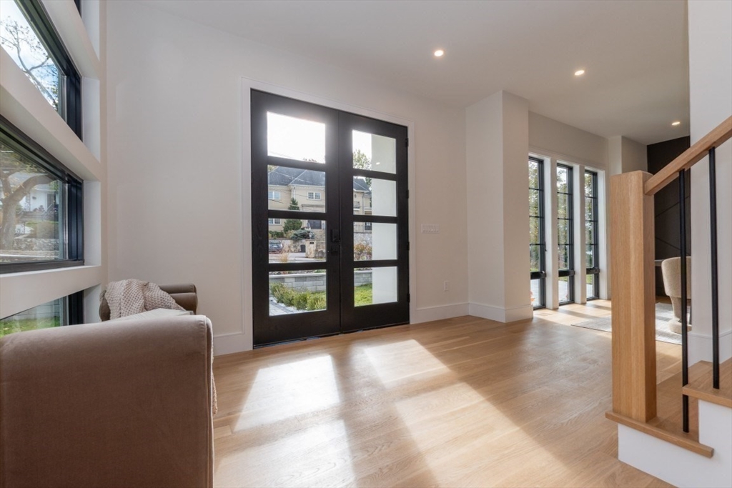 63 Drumlin Road Newton, MA 02459 - Photo 8 of 40