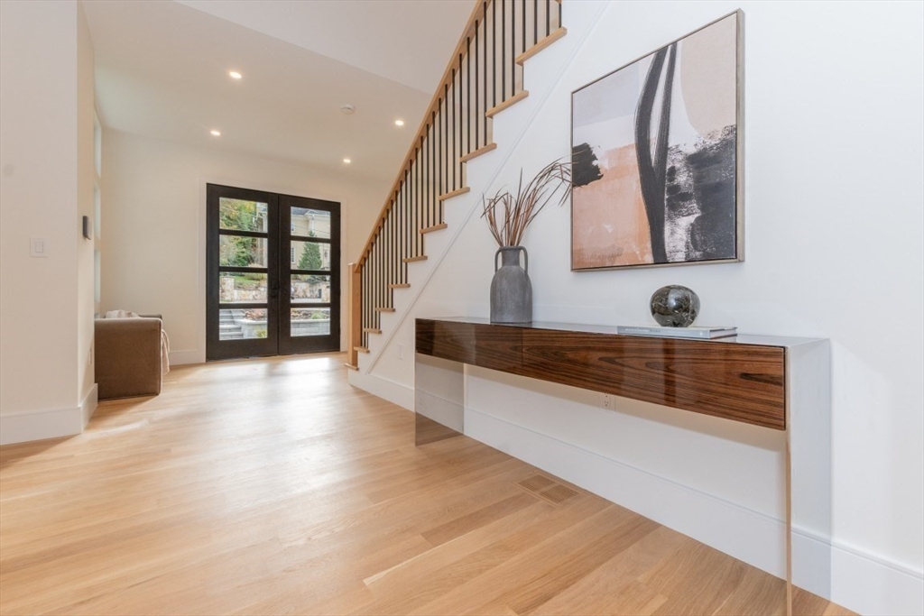 63 Drumlin Road Newton, MA 02459 - Photo 9 of 40