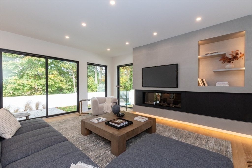 63 Drumlin Road Newton, MA 02459 - Photo 10 of 40