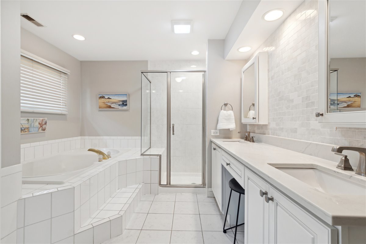 1926 Sheridan Road Buffalo Grove, IL 60089 - Photo 15 of 33