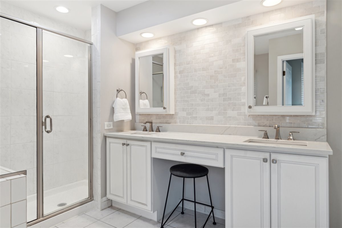 1926 Sheridan Road Buffalo Grove, IL 60089 - Photo 16 of 33