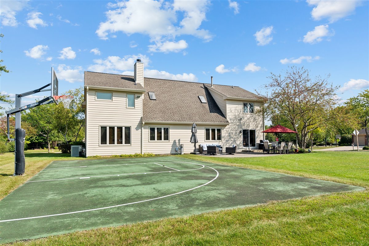 1926 Sheridan Road Buffalo Grove, IL 60089 - Photo 29 of 33