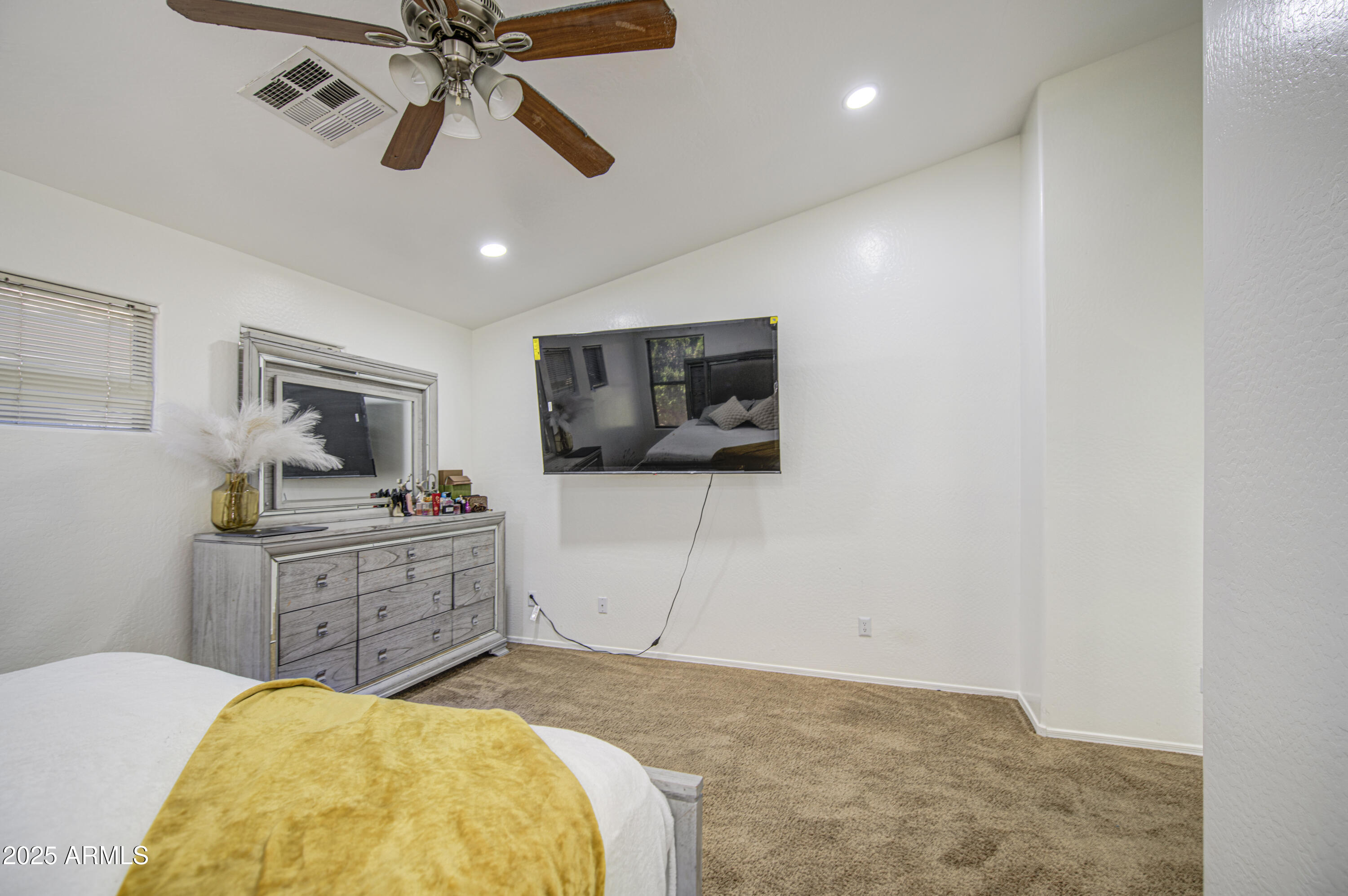 7204 West Beverly Road Laveen, AZ 85339 - Photo 24 of 45 Primary Bed 2
