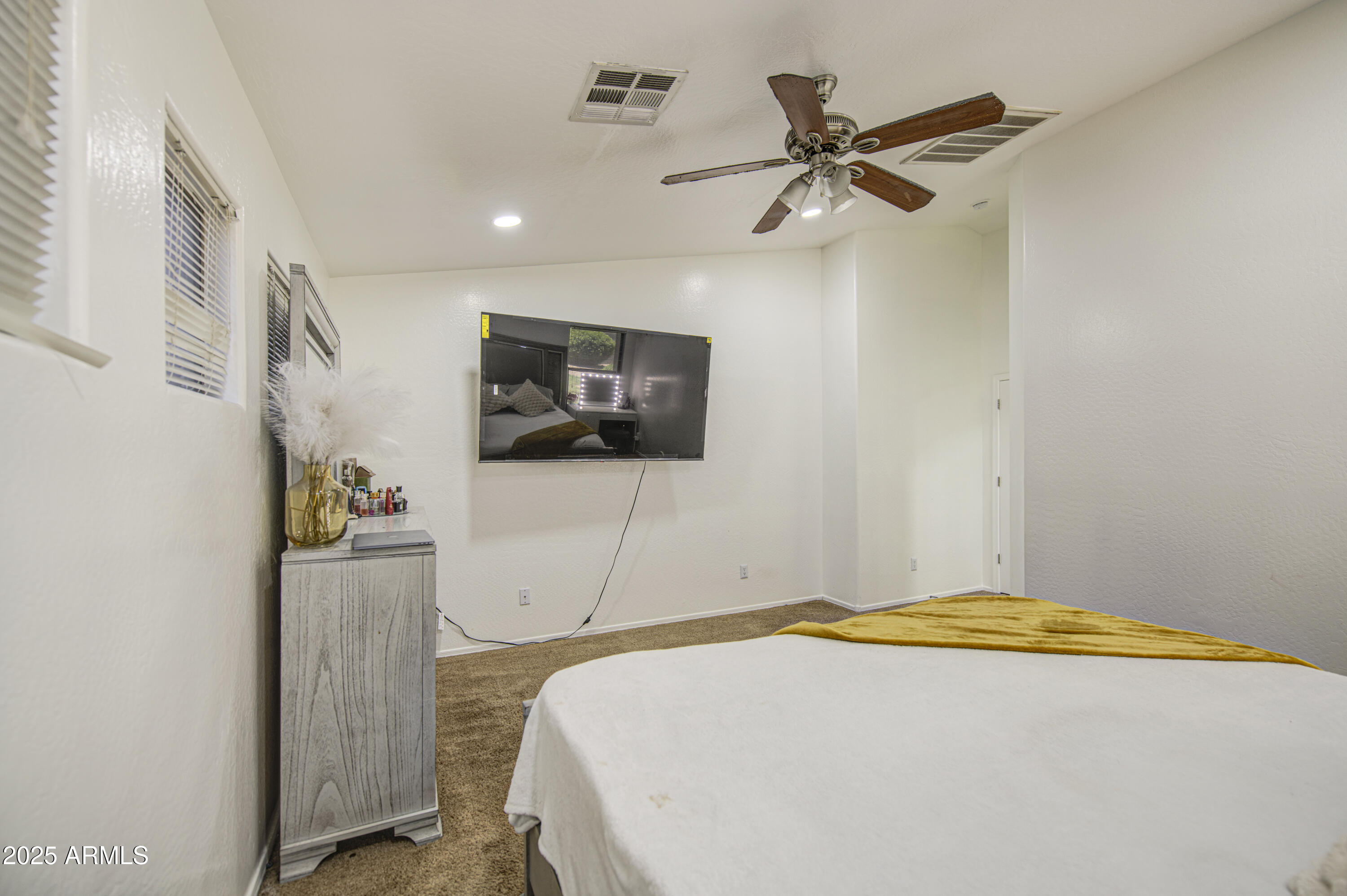 7204 West Beverly Road Laveen, AZ 85339 - Photo 25 of 45 Primary Bed 3