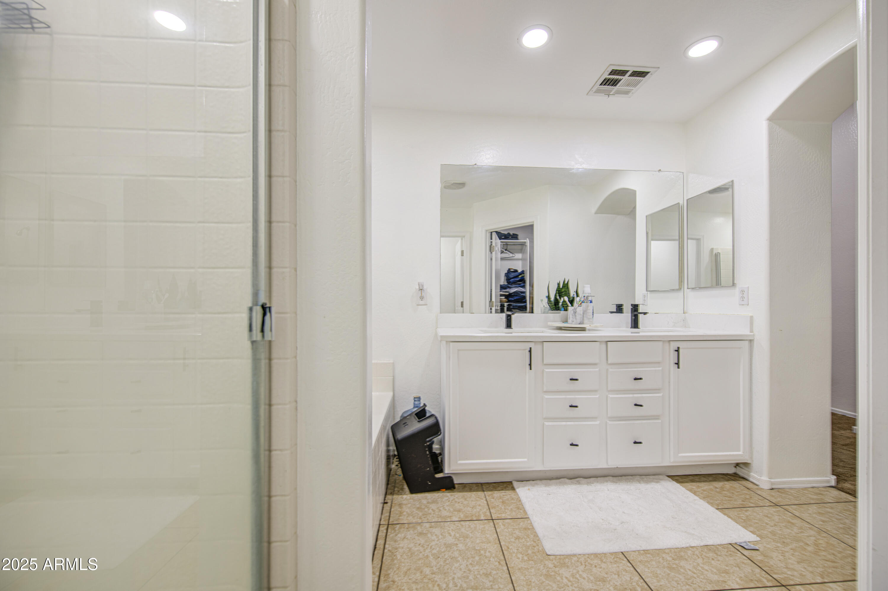 7204 West Beverly Road Laveen, AZ 85339 - Photo 30 of 45 Primary Bath 4