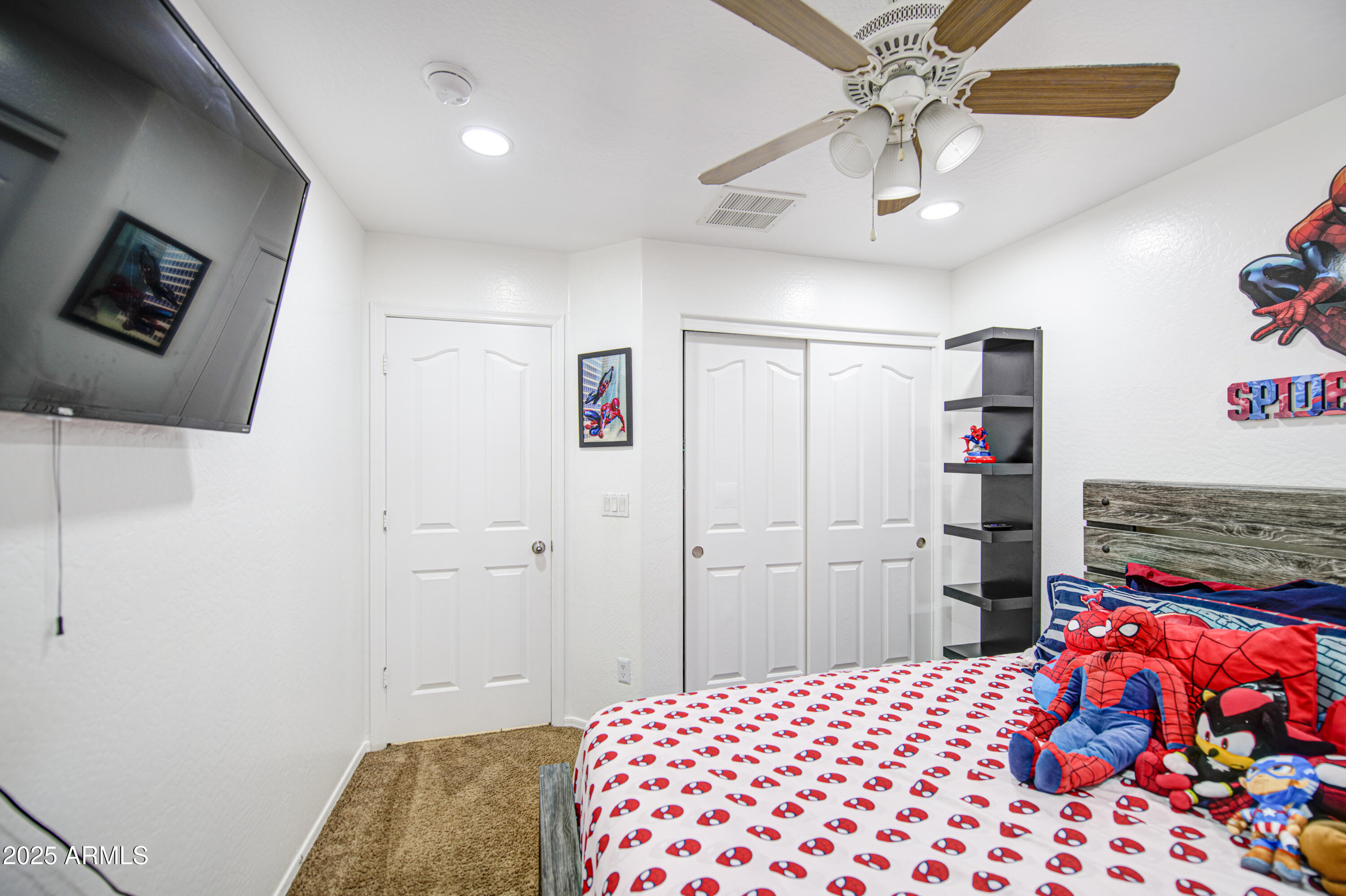7204 West Beverly Road Laveen, AZ 85339 - Photo 34 of 45 Bedroom 3-pic 2