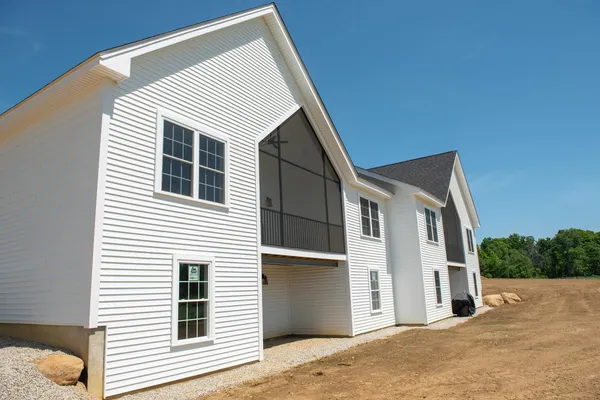 $675,000 | 21 Brook Circle, Northwood, NH 03261