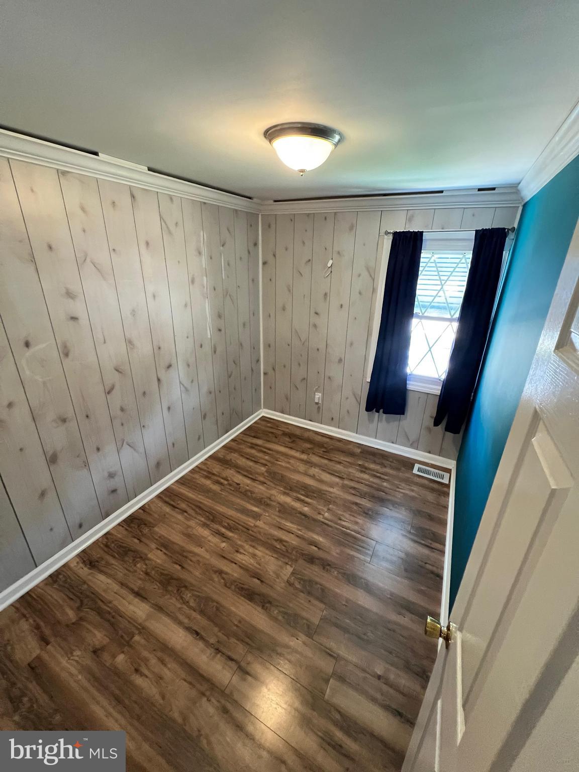 4440 Annapolis Road Halethorpe, MD 21227 - Photo 33 of 37 a view of an empty room