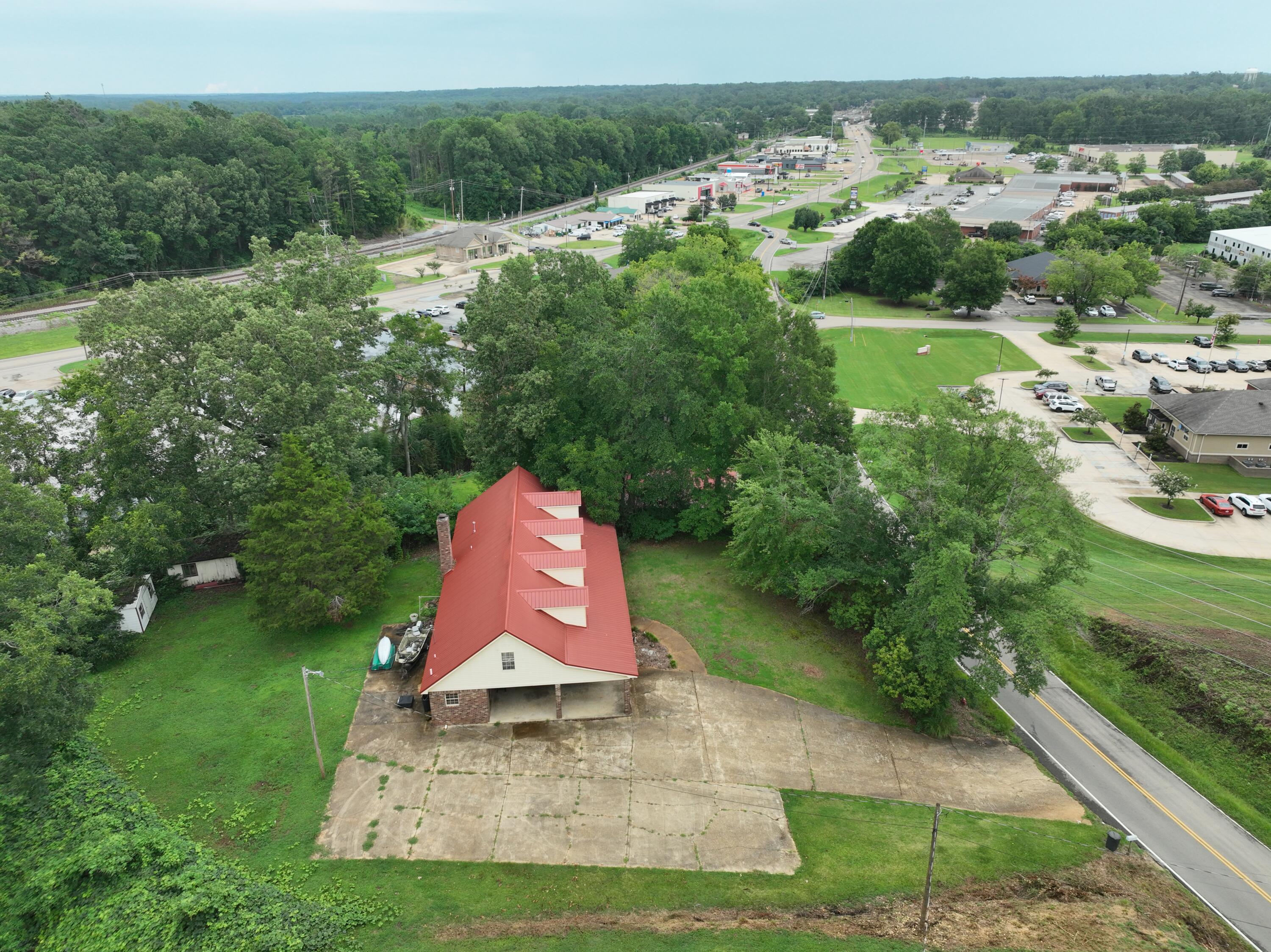 115 Oxford Road New Albany, MS 38652 - Photo 25 of 33 Gallery Image 25