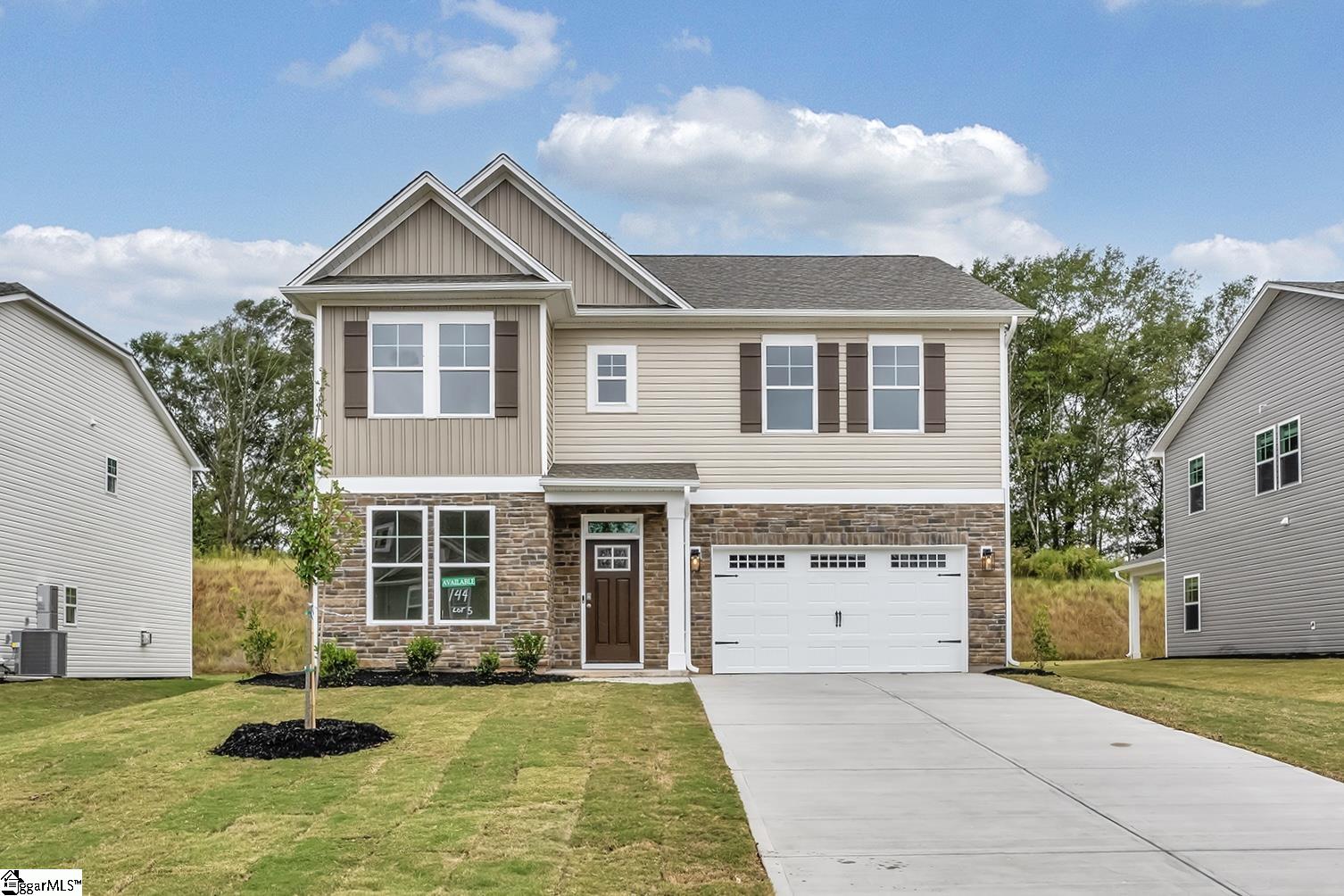 144 Hunter Ridge Drive Boiling Springs, SC 29316 - Photo 1 of 26 Gallery Image 1