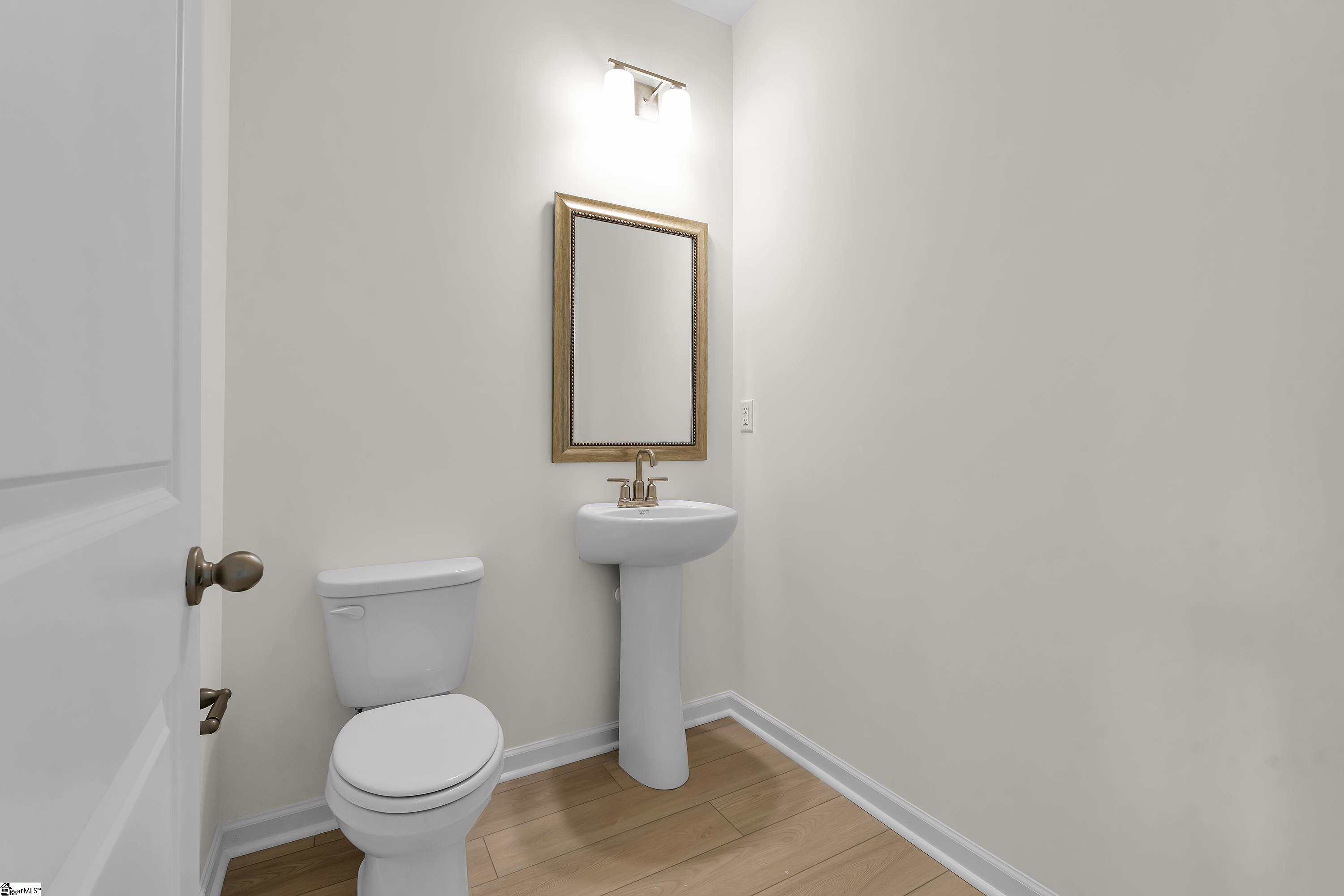 144 Hunter Ridge Drive Boiling Springs, SC 29316 - Photo 2 of 26 Gallery Image 2