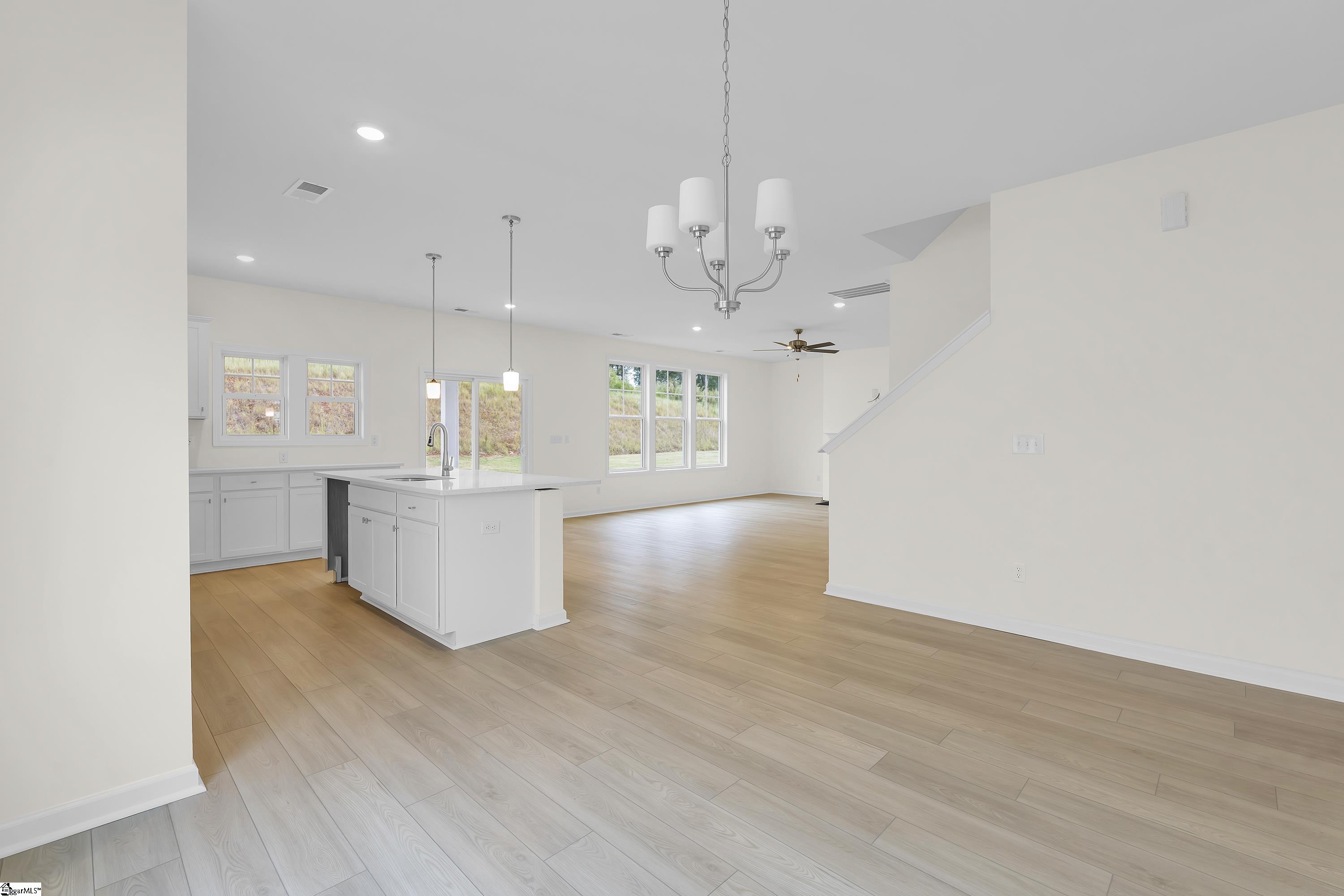 144 Hunter Ridge Drive Boiling Springs, SC 29316 - Photo 7 of 26 Gallery Image 7
