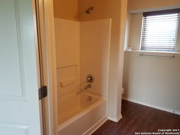 $1,900 | 5446 Sunlit Brook, San Antonio, TX 78240