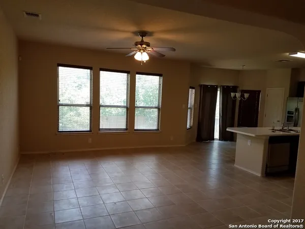 $1,900 | 5446 Sunlit Brook, San Antonio, TX 78240