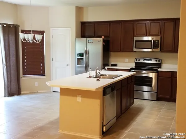 $1,900 | 5446 Sunlit Brook, San Antonio, TX 78240