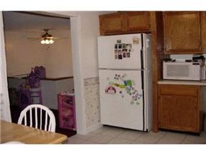 2 R Friartuck Avenue Derry, NH 03038 - Photo 5 of 9 Gallery Image 5