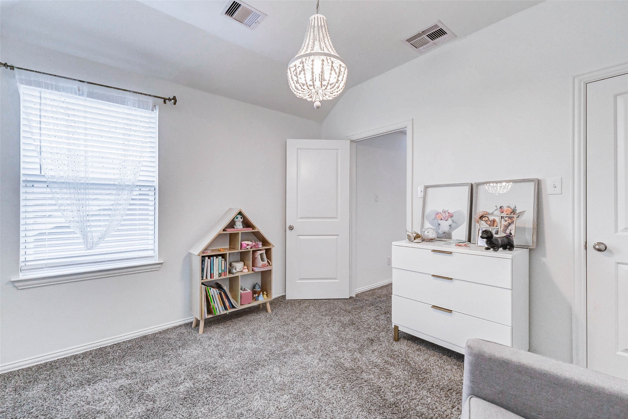 3210 Montclair Orchard Trace Spring, TX 77386 - Photo 22 of 38 a living room with furniture and a window