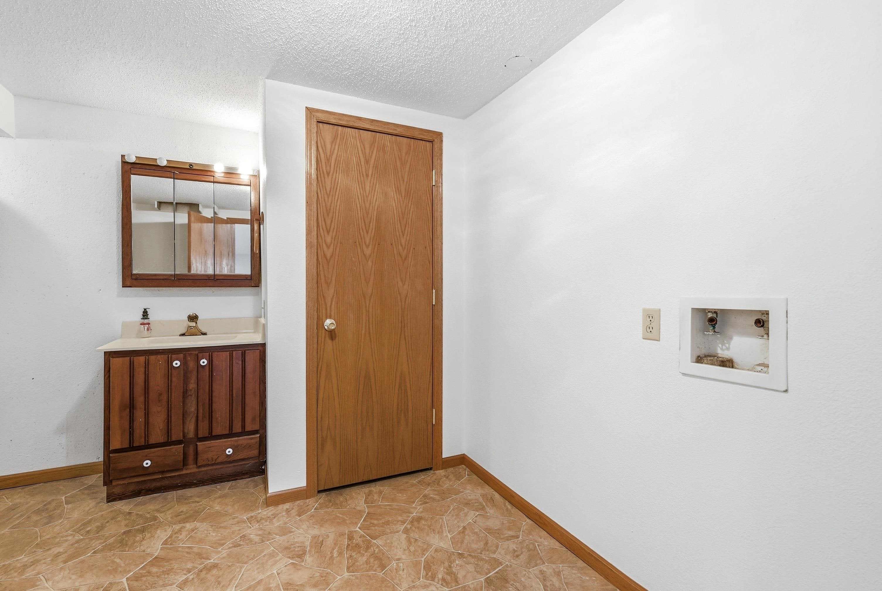 19468 3rd Route Durango, IA 52039 - Photo 27 of 33 Gallery Image 27