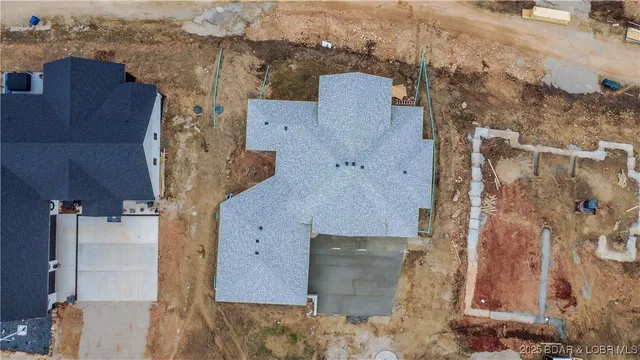 $825,000 | 31291 Los Breezes Circle, Rocky Mount, MO 65072