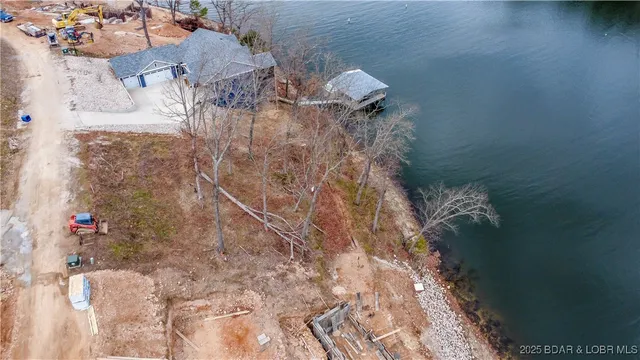 $825,000 | 31291 Los Breezes Circle, Rocky Mount, MO 65072