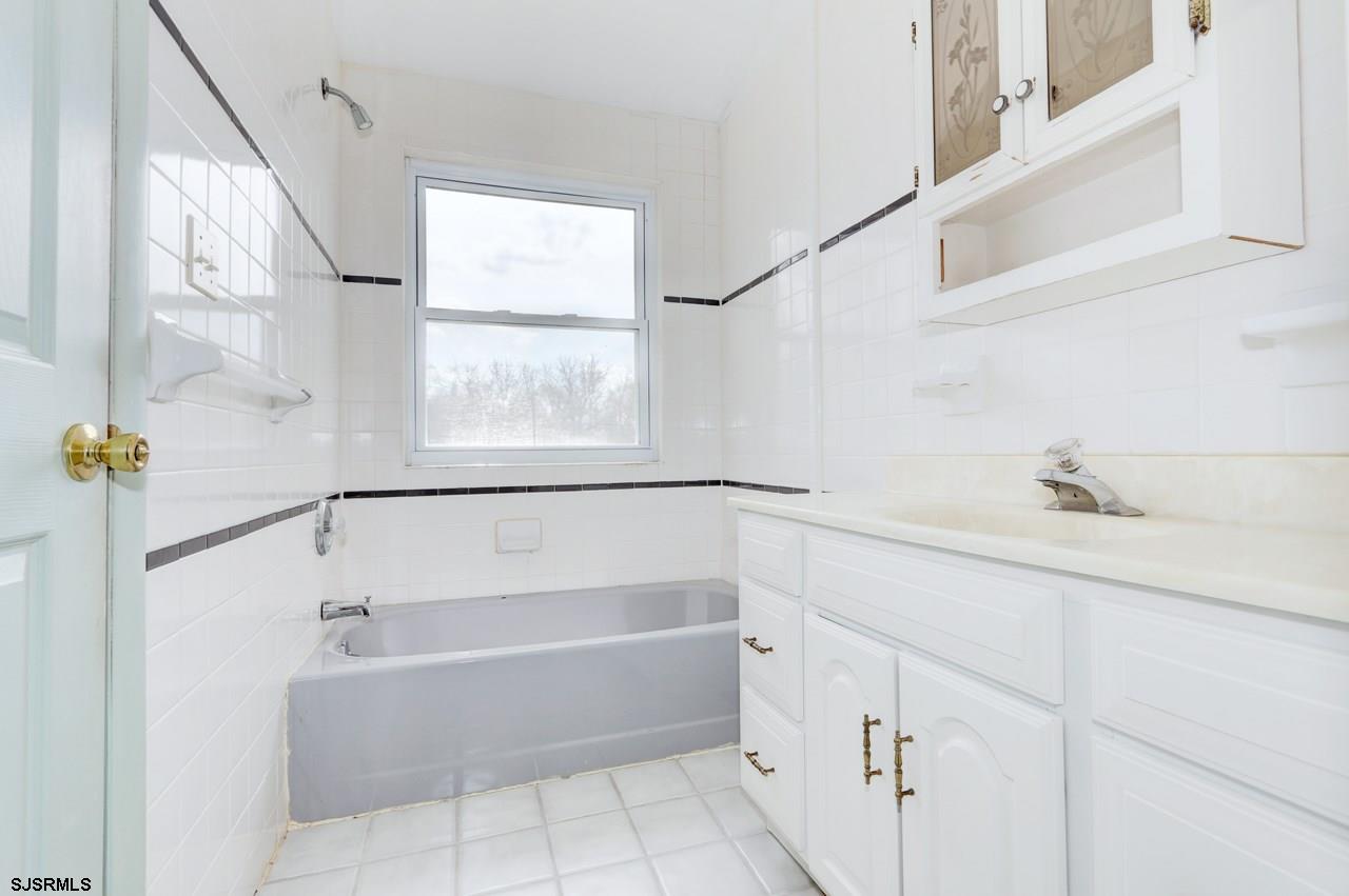 730 New Maple Road Pleasantville, NJ 08232 - Photo 11 of 23 Gallery Image 11