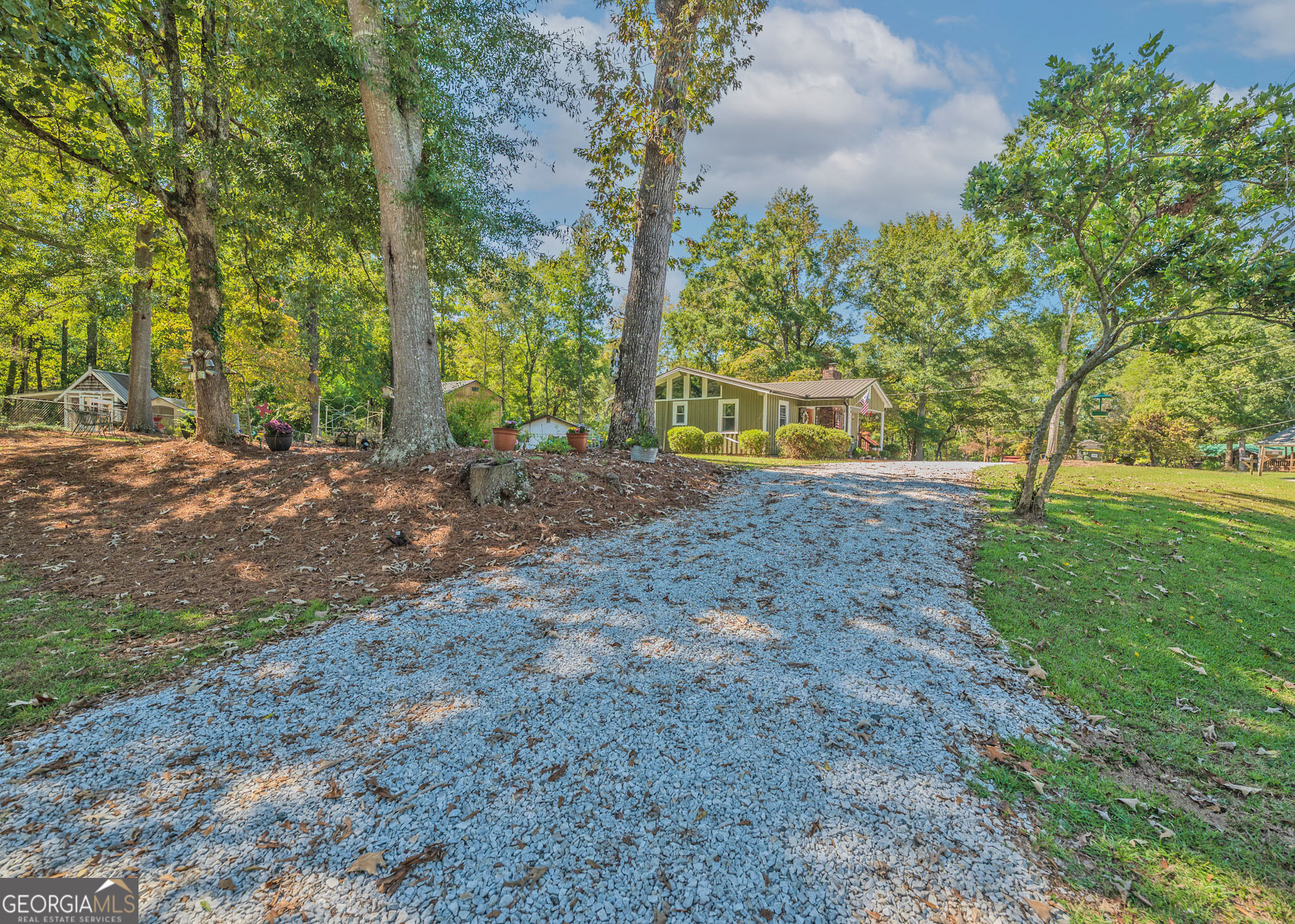 991 Lakeshore Road Martin, GA 30557 - Photo 2 of 31 Gallery Image 2