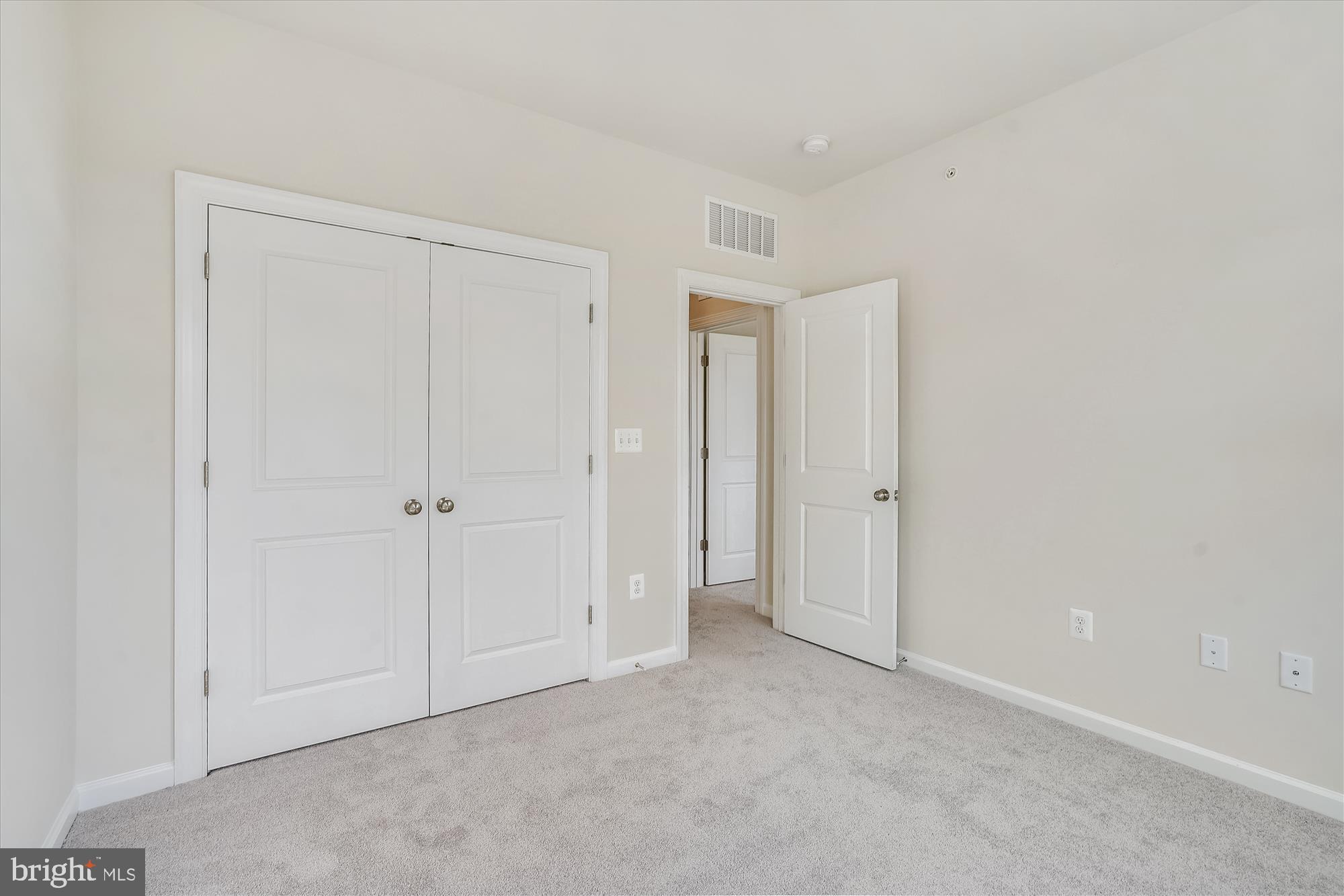 43341 Goshen Run Square Ashburn, VA 20148 - Photo 12 of 29 a view of an empty room
