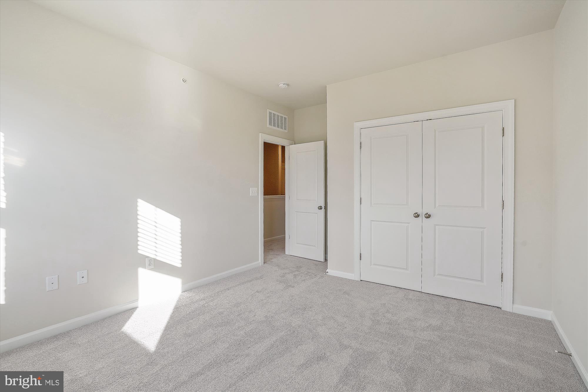 43341 Goshen Run Square Ashburn, VA 20148 - Photo 14 of 29 a view of an empty room and window