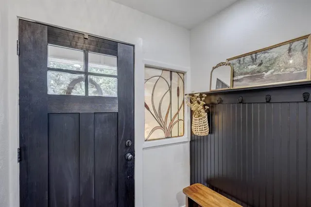 a view of walk in closet