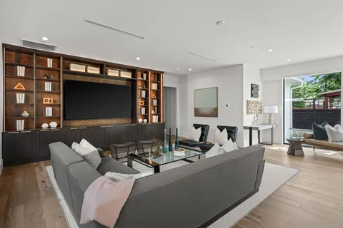 $1,599,000 | 4814 Locust Street, Bellaire, TX 77401