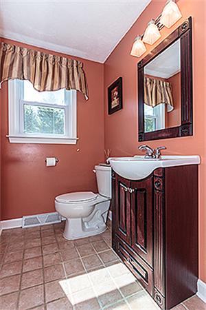 111 Richardson Road Chelmsford, MA 01863 - Photo 18 of 30 Gallery Image 18